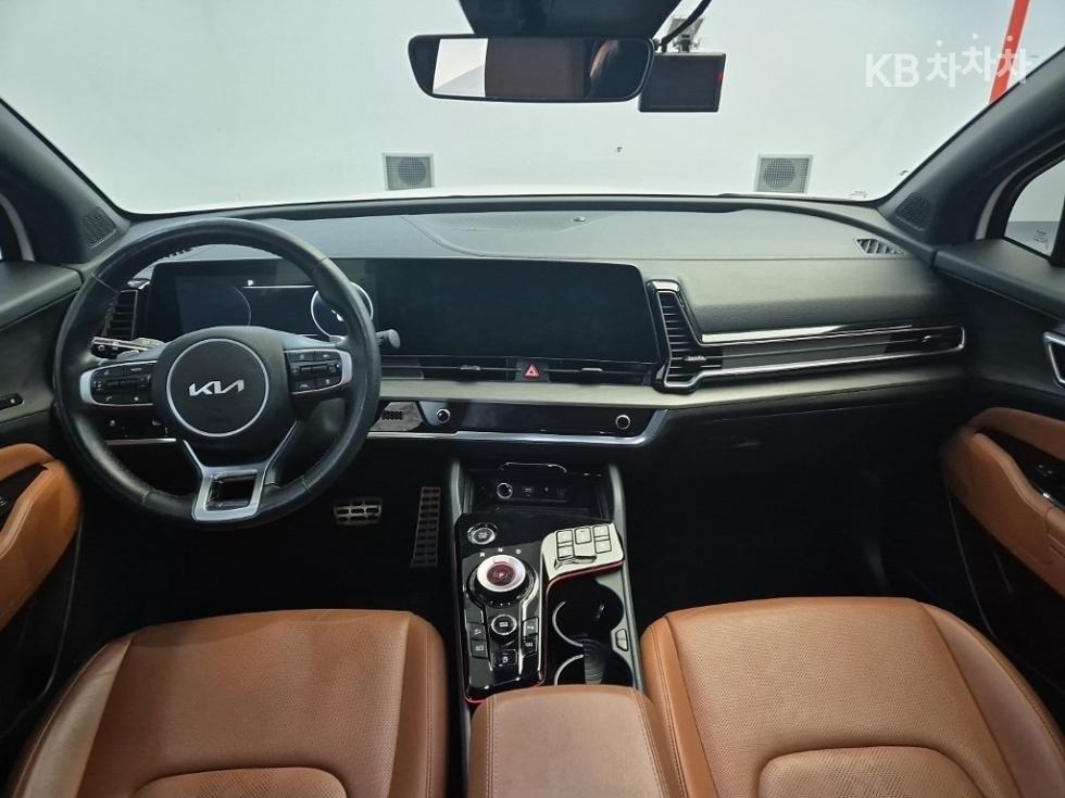 2023 - kia sportage