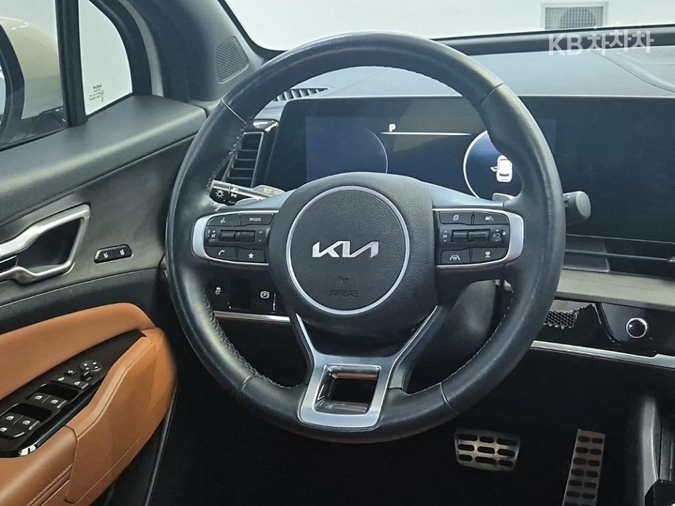 2023 - kia sportage