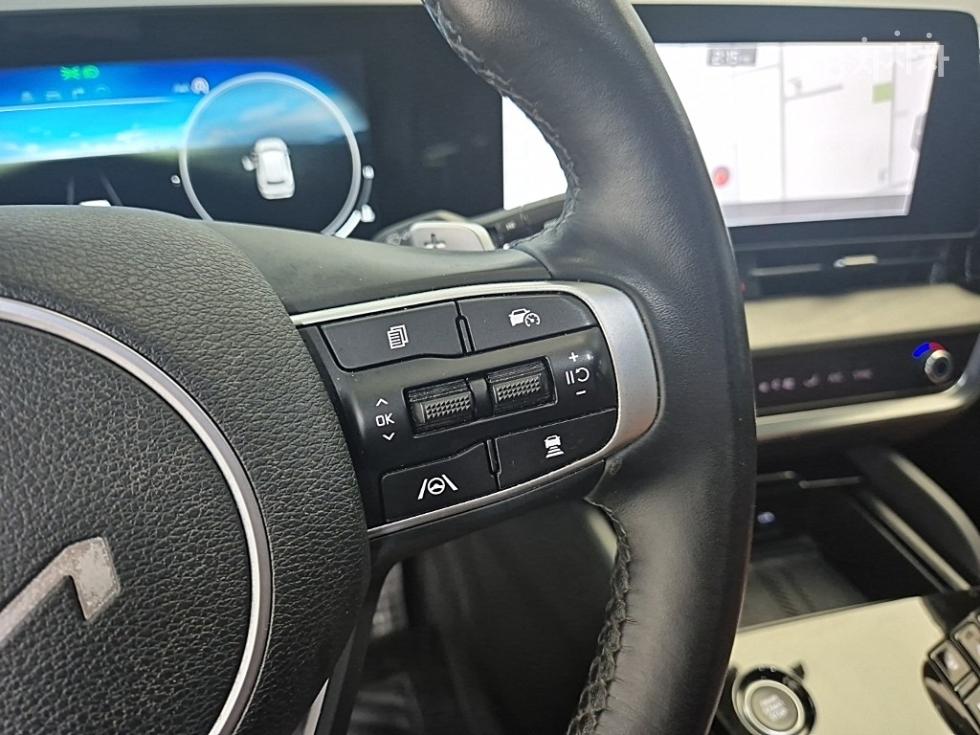 2023 - kia sportage