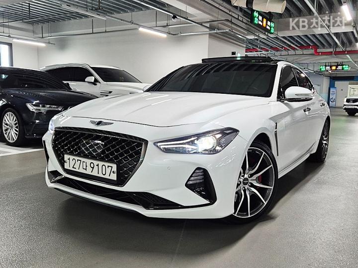 Genesis G70 2.0T Sport Package