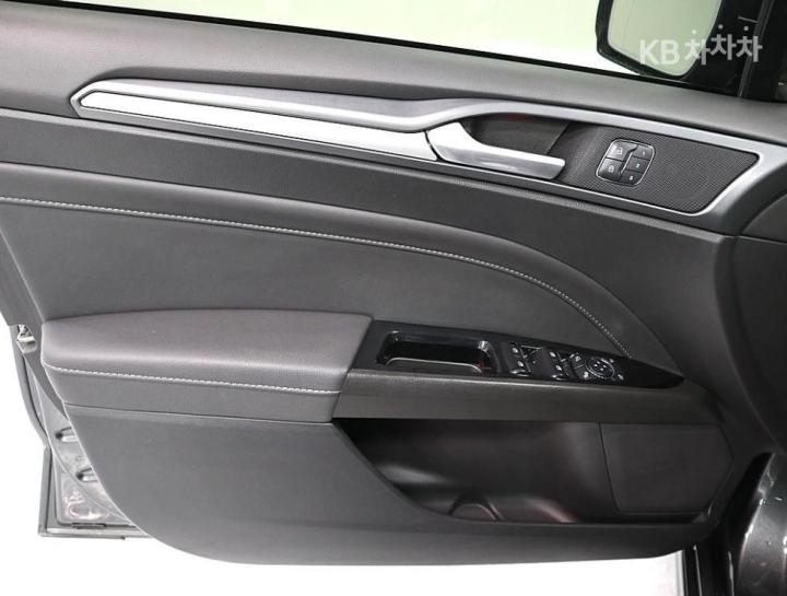 Ford Mondeo 2.0 TDCi Diesel Trend 9