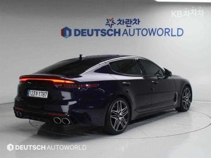 Kia Stinger Meister 3.3 Gasoline Turbo 4WD Masters 3