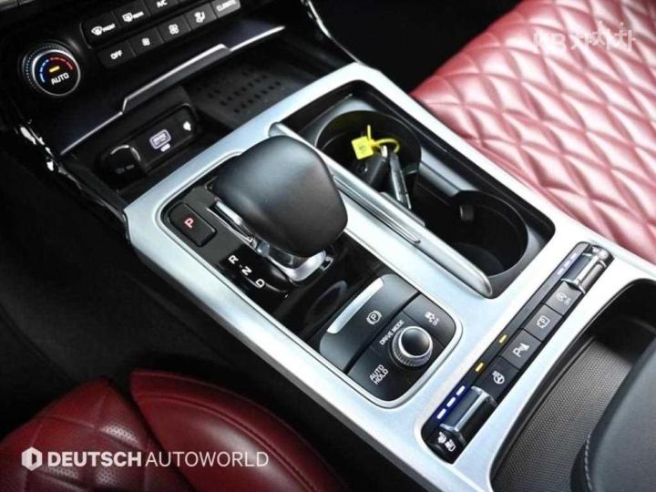 Kia Stinger Meister 3.3 Gasoline Turbo 4WD Masters 10