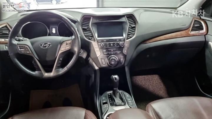 Hyundai Maxcruz Diesel e-VGT R2.2 2WD Finest Edition 8