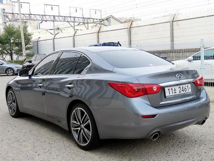 Infiniti Q50 2.2d Premium 4