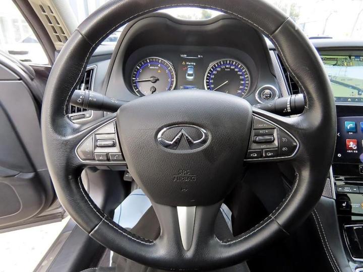 Infiniti Q50 2.2d Premium 9