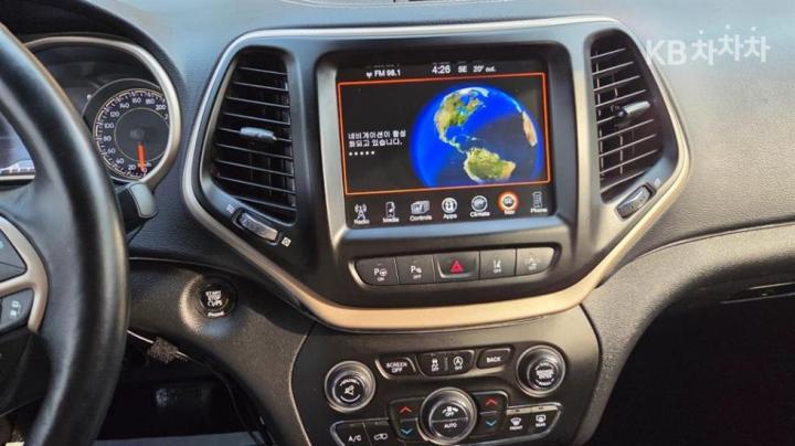 Jeep Cherokee 2.2 Diesel Limited 8