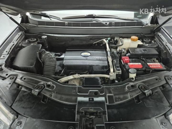 Chevrolet Captiva 2WD LT 6