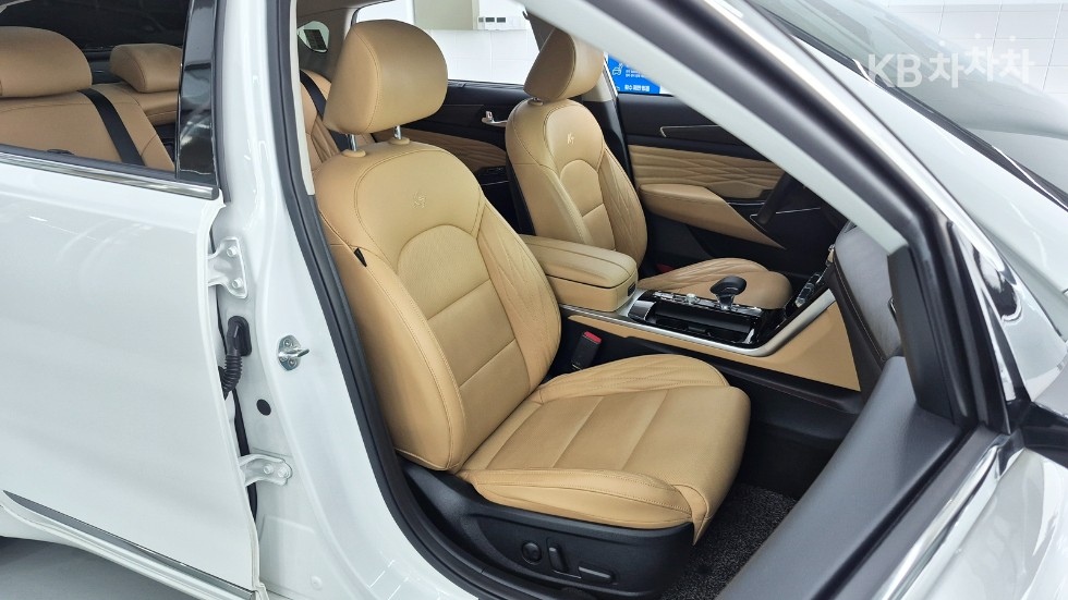 2020 - kia k7