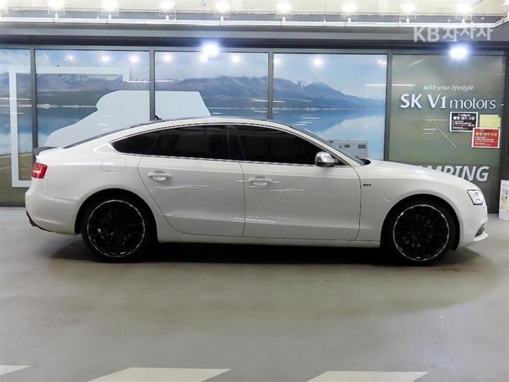 Audi A5 NEW 35 TDI Quattro Sportback 8TA 4