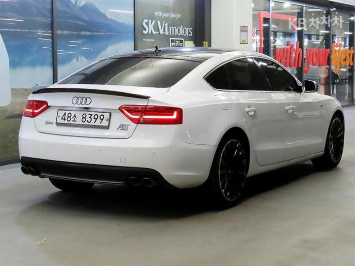 Audi A5 NEW 35 TDI Quattro Sportback 8TA 5