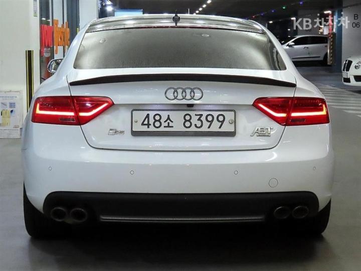 Audi A5 NEW 35 TDI Quattro Sportback 8TA 6