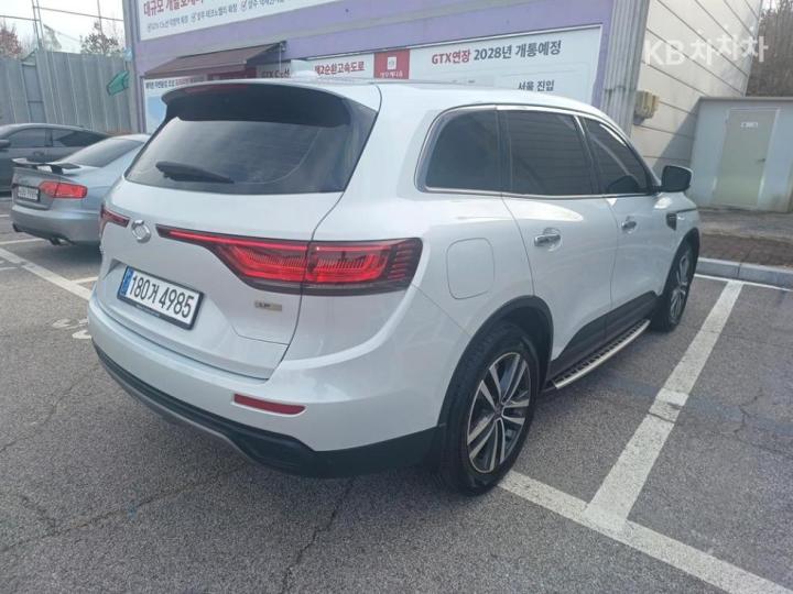 Renault QM6 2.0 LPe 2WD LE 6