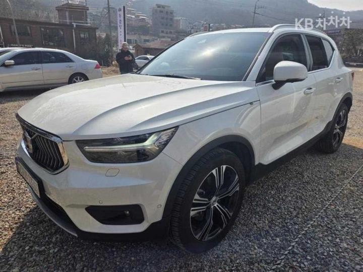 Volvo XC40 B4 AWD Inscription 3