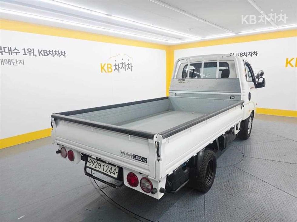 2020 - kia bongo iii
