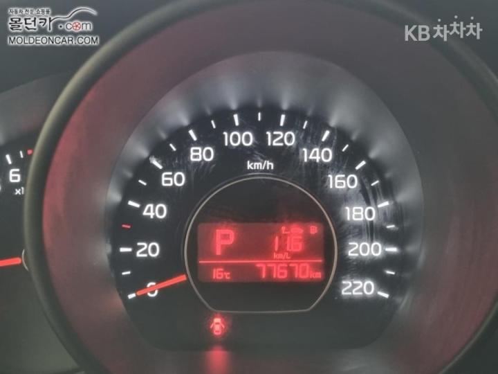 Kia Soul 1.6 GDi Prestige 6