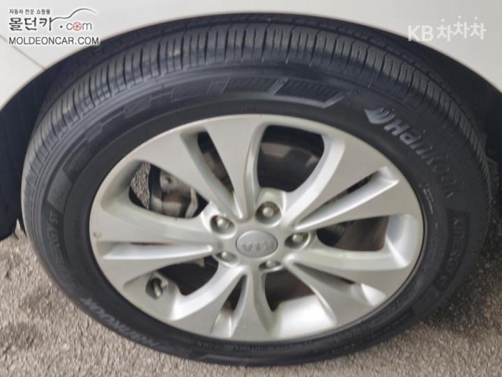 Kia Soul 1.6 GDi Prestige 7