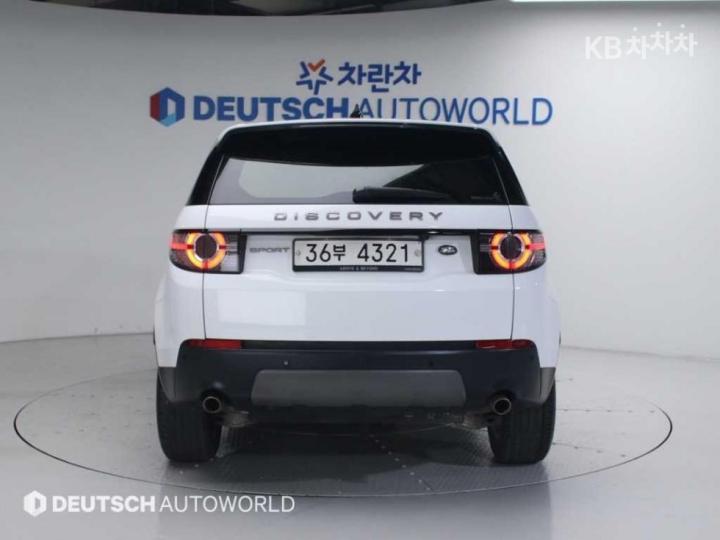 Land Rover Discovery Sport 2.0 TD4 SE 5