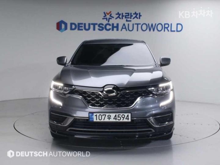 Renault QM6 2.0 LPe 2WD LE 4