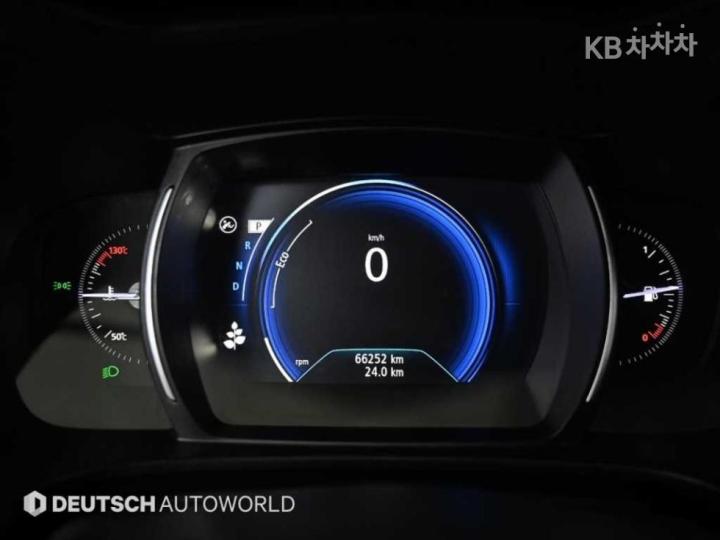 Renault QM6 2.0 LPe 2WD LE 9