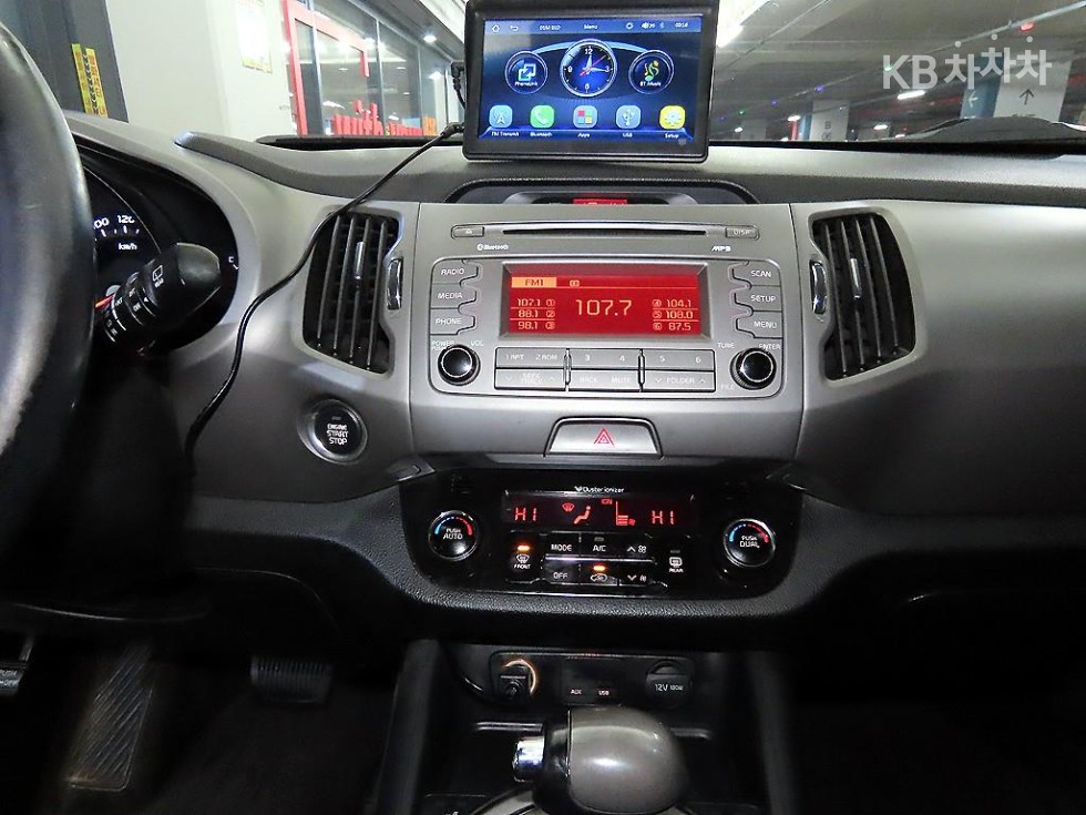 2014 - kia sportage