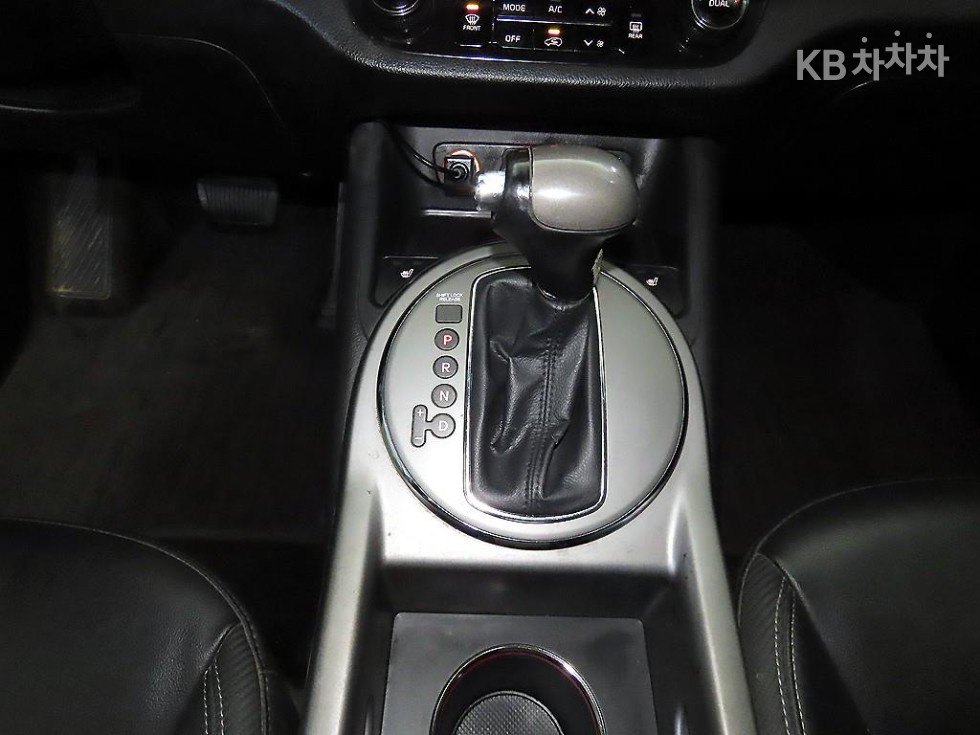 2014 - kia sportage