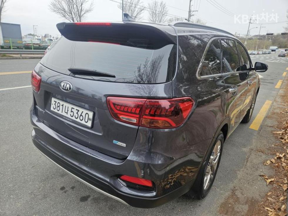 2020 - kia sorento