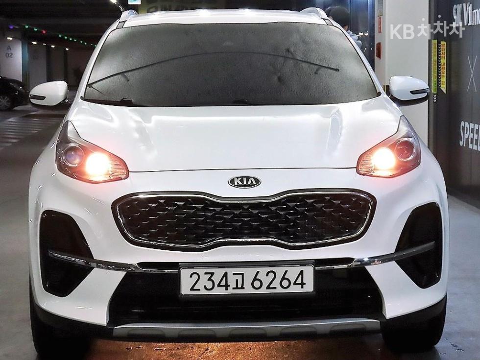 2021 - kia sportage