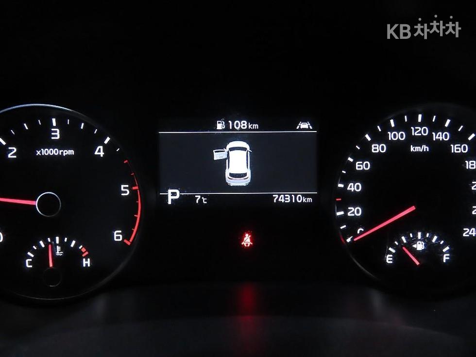 2021 - kia sportage