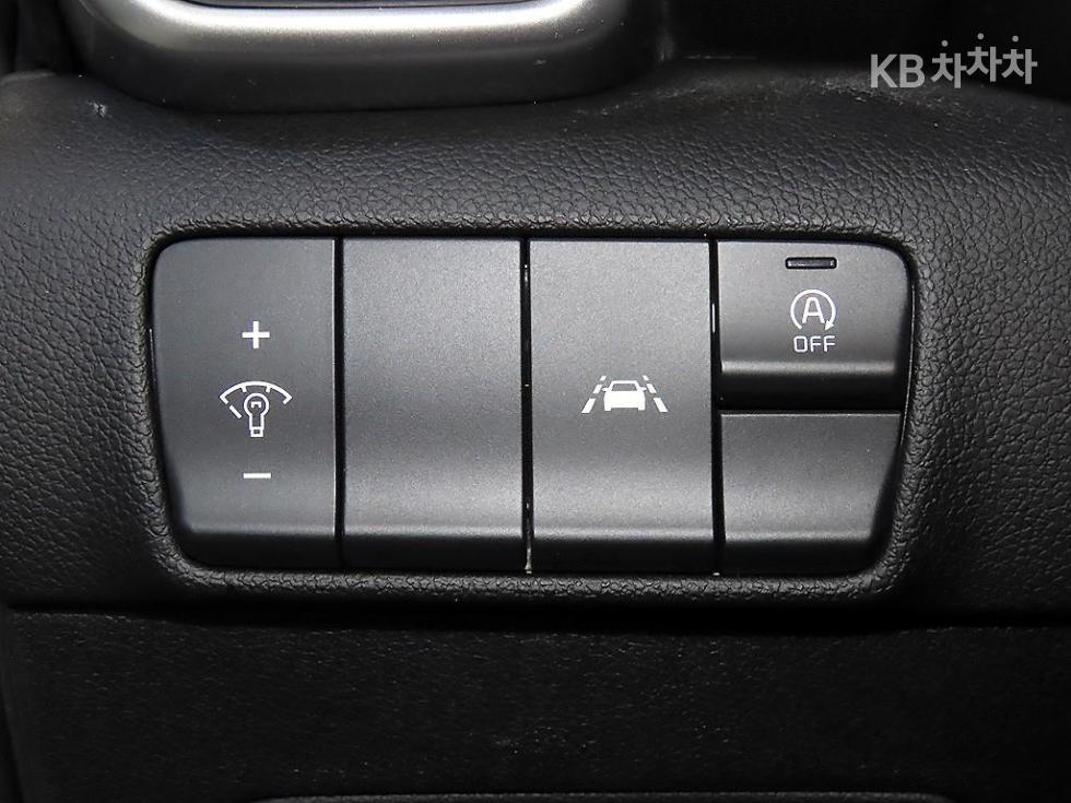 2021 - kia sportage