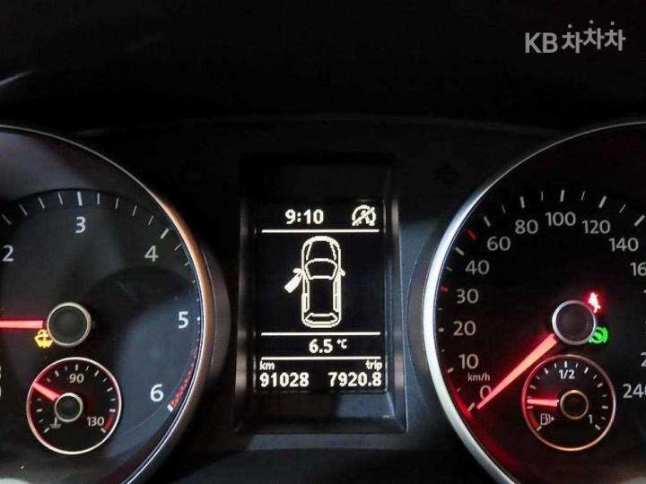 Volkswagen Golf 1.6 TDI BMT Style Edition MK6 2011-2013 8