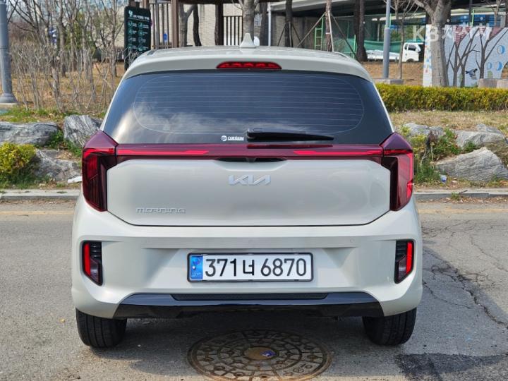 Kia Morning JA 1.0 Gasoline Signature 6