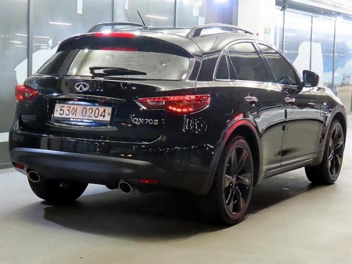 Infiniti QX QX70 S 3.7 AWD 5