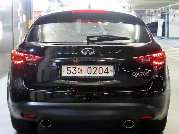 Infiniti QX QX70 S 3.7 AWD 6