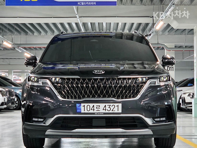 2021 - kia carnival