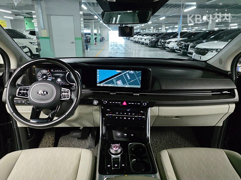 2021 - kia carnival