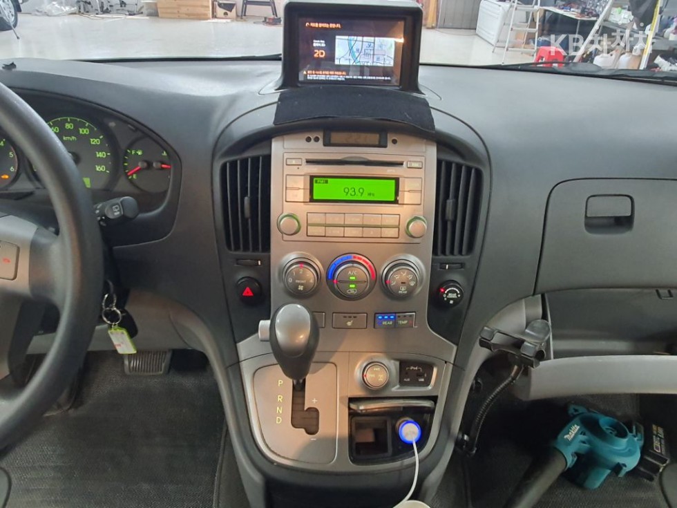 Hyundai Starex — miniaturë 13