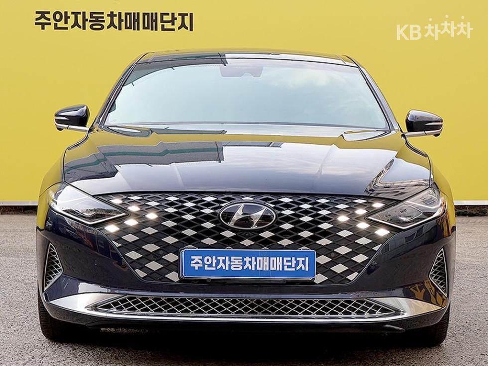 Hyundai 더 뉴 그랜저 2.5 캘리그래피 - фото 1