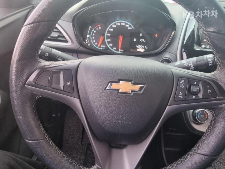 Chevrolet Spark Premier Base Type 8