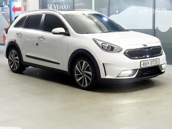 Kia Niro 1.6 Prestige 2