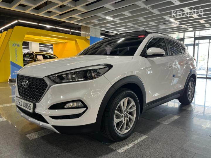 Hyundai Tucson Diesel e-VGT UⅡ 1.7 2WD Modern