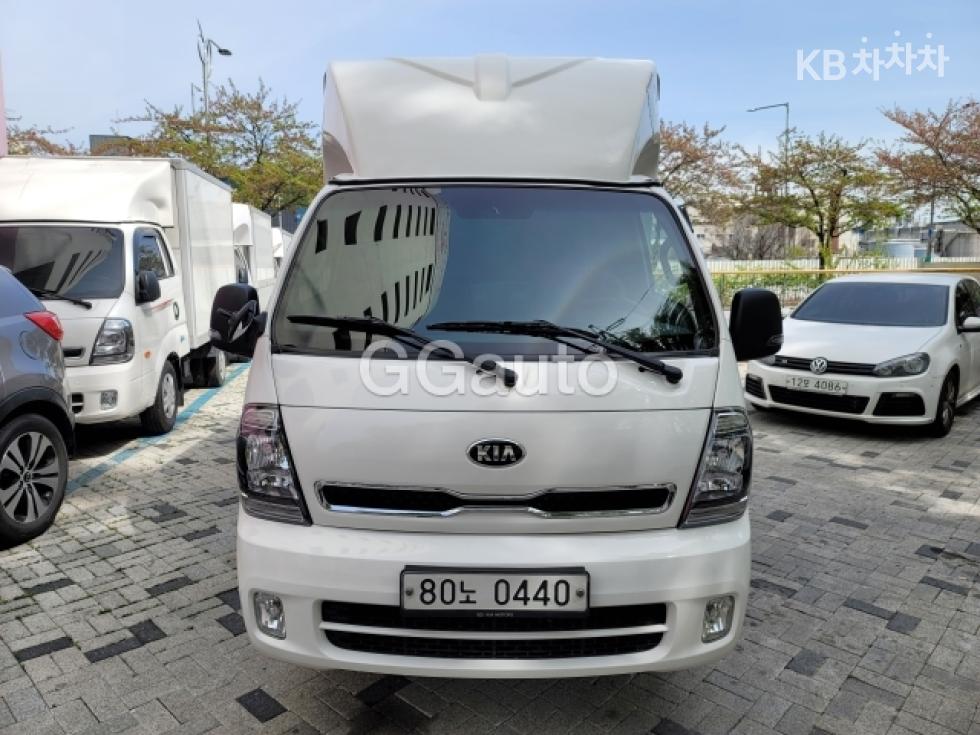 2021 - kia bongo iii