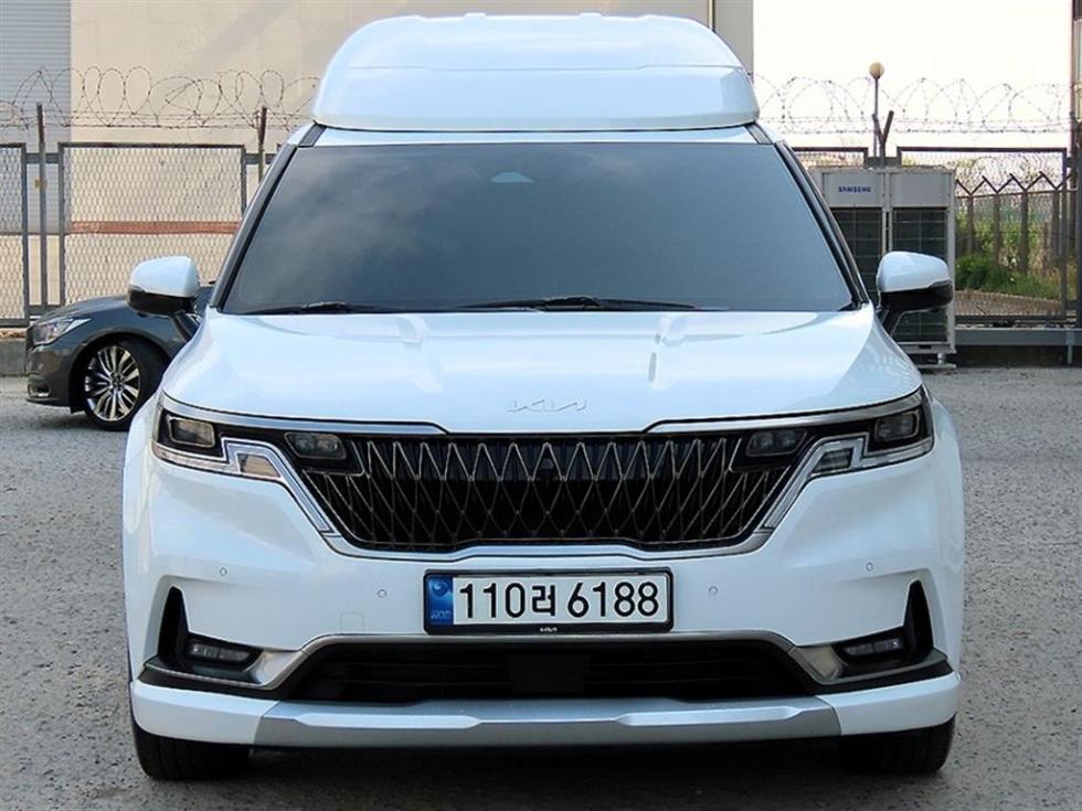 2023 - kia carnival