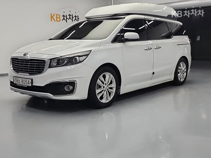 Kia Carnival 2.2 Diesel High Limousine President