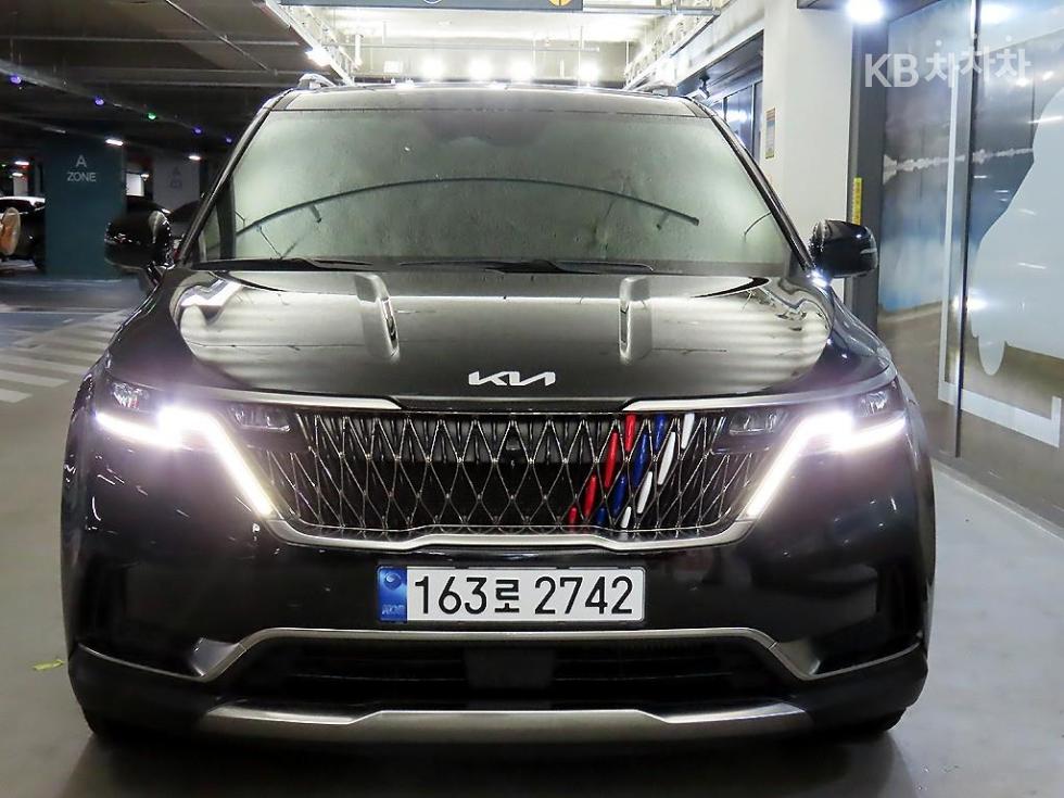 2023 Kia 4 photo