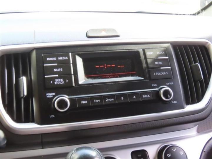 Kia Ray Van 1.0 Gasoline Van Prestige 9