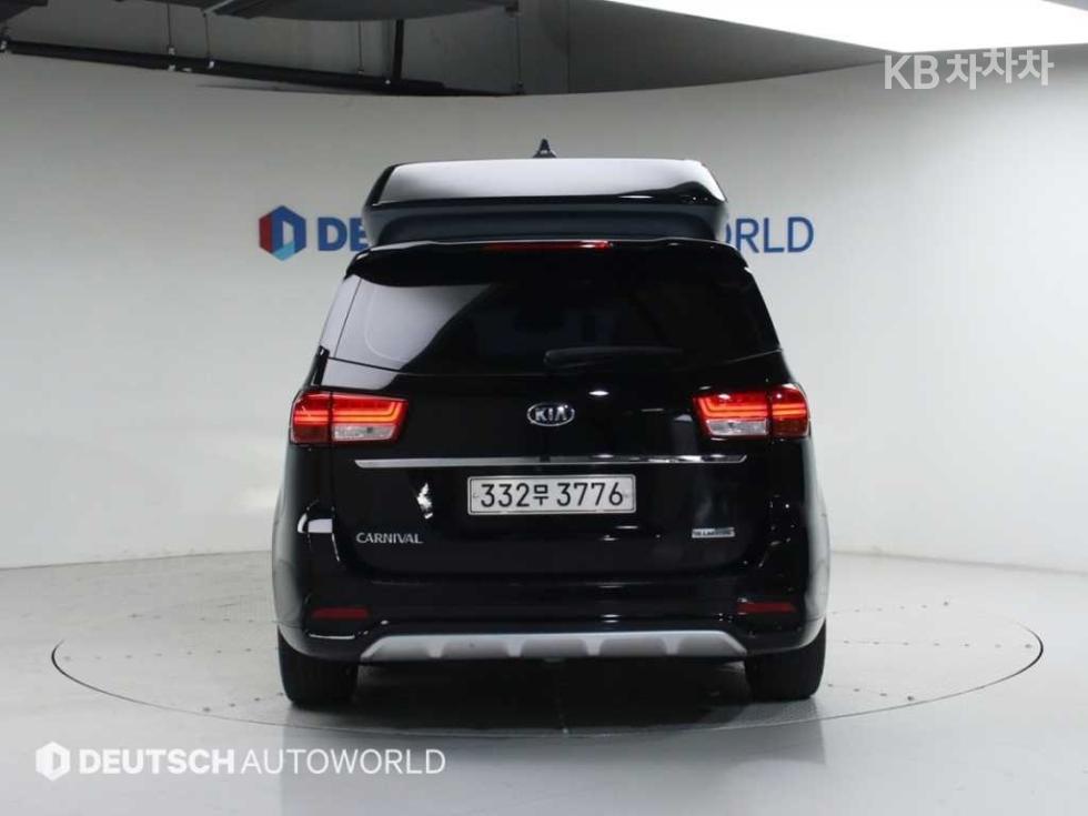 2019 - kia carnival