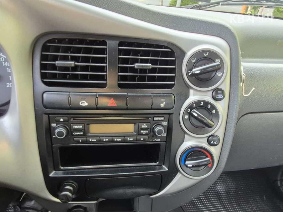 2013 - kia bongo iii