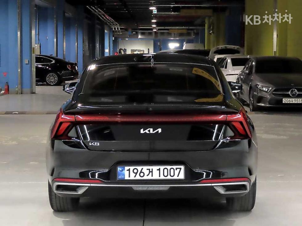 Kia K8 — miniaturë 3