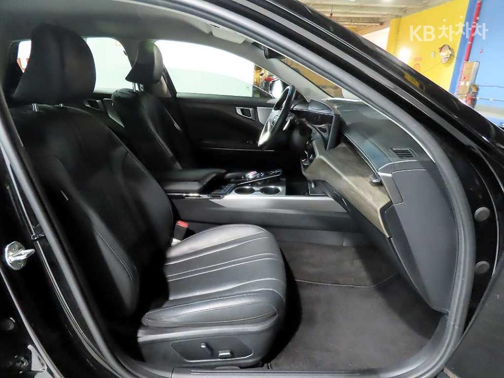Kia K8 — miniaturë 7
